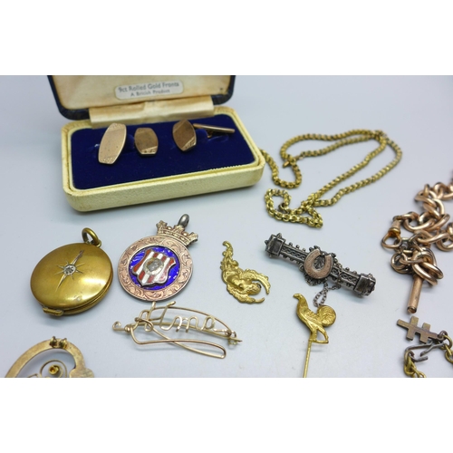 1097 - Gold tone jewellery including a boxed cufflinks set