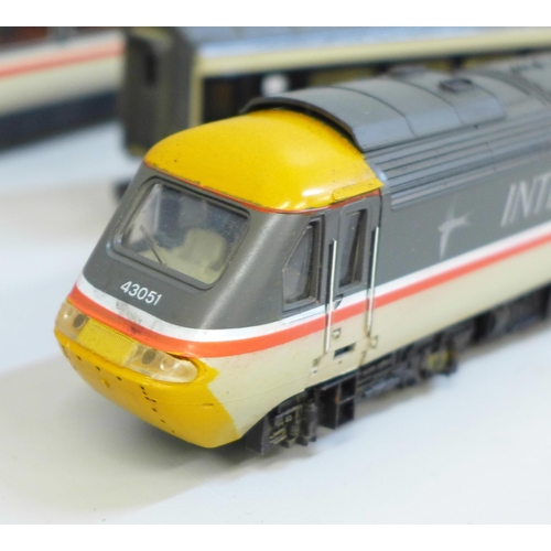 658 - Hornby model rail, Intercity power car, dummy car and three coaches