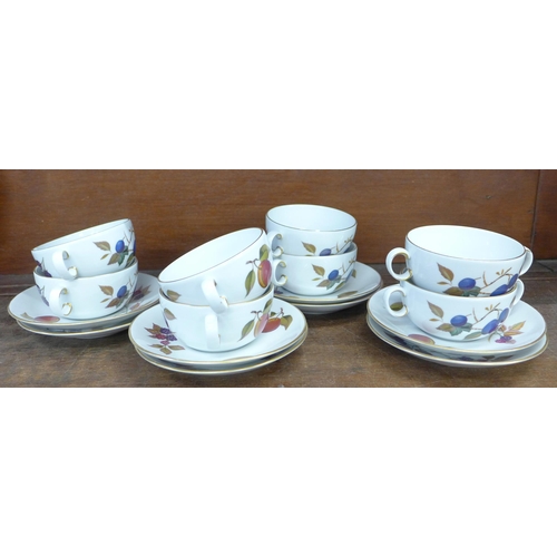 684 - A set of six Royal Worcester Evesham soup bowls and saucers **PLEASE NOTE THIS LOT IS NOT ELIGIBLE F... 