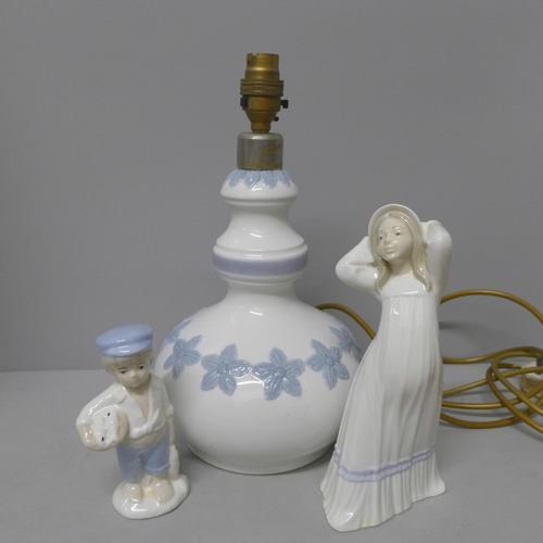 789 - A Lladro table lamp base, a D'Art Spanish figure and one other figure