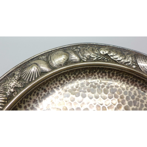 807 - A c1900 Whiting Manufacturing Co. American aesthetic movement hammered silver dish with border decor... 