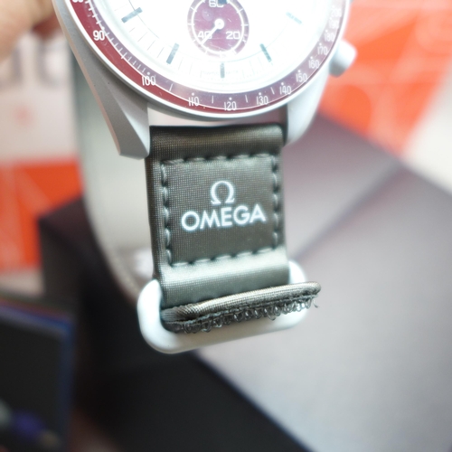 820 - A Swatch Omega Bioceramic MoonSwatch Collection wristwatch, Mission To Pluto, (as new, unused, with ... 