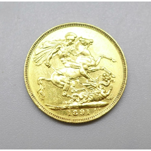 918 - A Victoria 1891 gold full sovereign, long tail