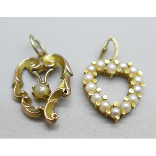 1042 - Two 9ct gold and pearl set pendants, 2g