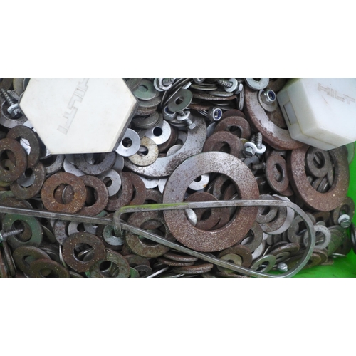 2040 - A large quantity of washers, bolts and hinges