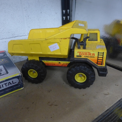 2062 - A Tonka turbo diesel toy truck