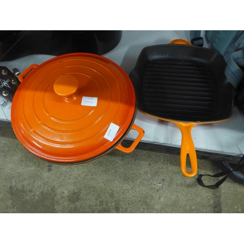 2084 - A Skillet pan and a sauté pan including le Creuset