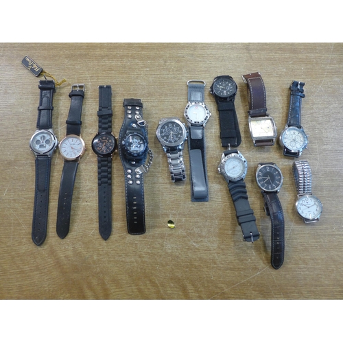 2103 - Twelve wristwatches