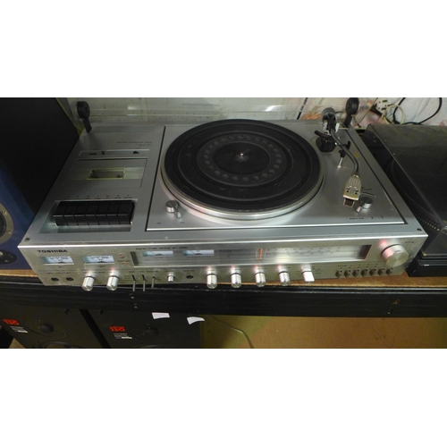 2118 - Toshiba stereo music center SM-3350