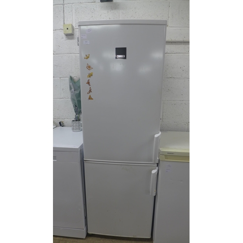 2153 - A Zanussi ZRB23200WA white frost free, freestanding  60/40 fridge freezer