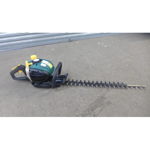 2165 - A 25-4cc hedge trimmer (model TRY20PHTA)