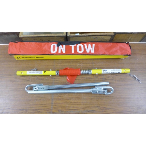 2176 - An AA 2-tonne towing pole