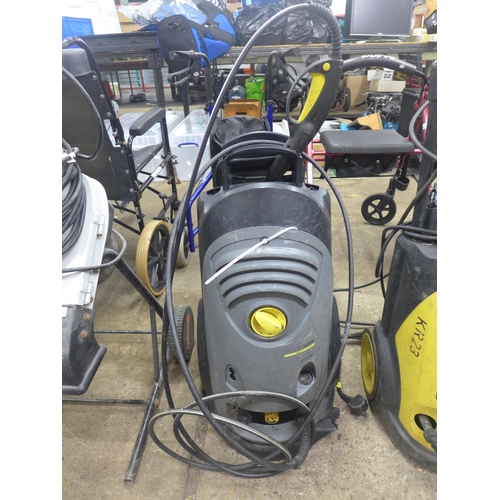 2197 - A Karcher heavy duty power wash