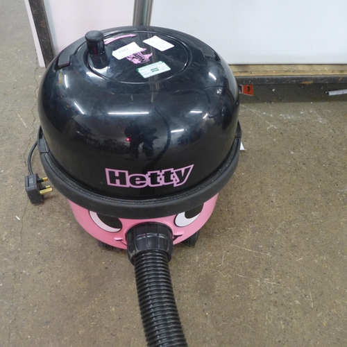 2282 - Hetty numatic vacuum cleaner with hose