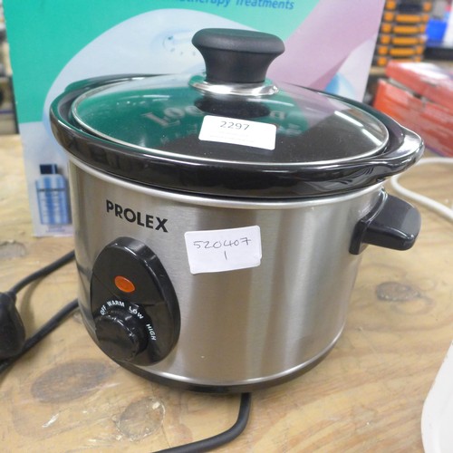 2297 - A Prolex 2.5 litre slow cooker, model 340728