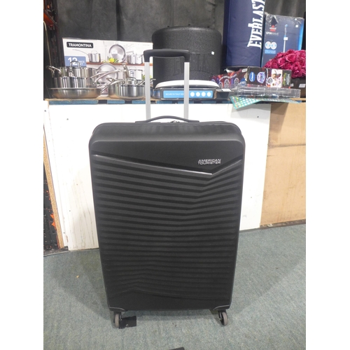 3374 - American Tourister 4-Wheel Spinner Hardside Suitcase - Black  (311-138)    * This lot is subject to ... 