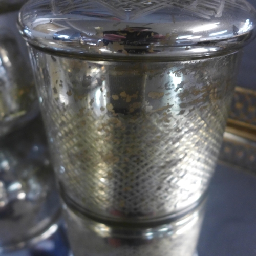 1404 - A silver etched trinket jar with lid (2188105)   #