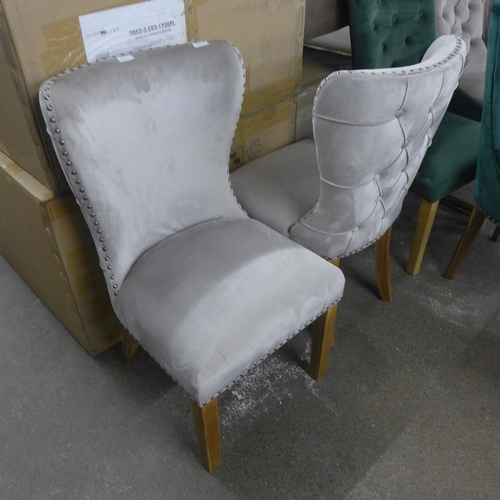 1515 - A pair of silver buttoned side chairs * This lot is subject to VAT