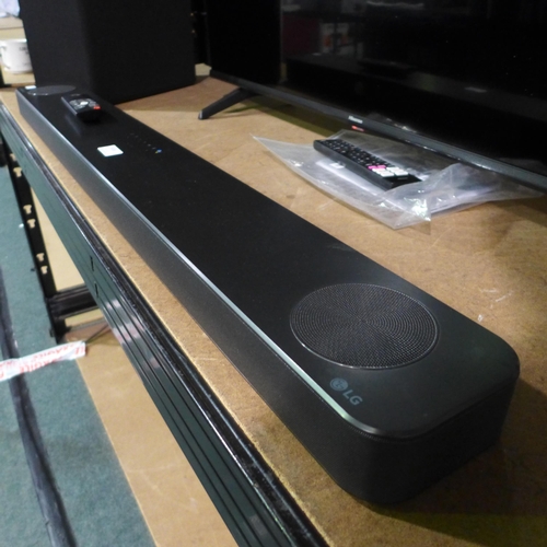 3008 - LG wireless subwoofer & Soundbar with remote and one power cable.  Original RRP £344.99 + vat       ... 