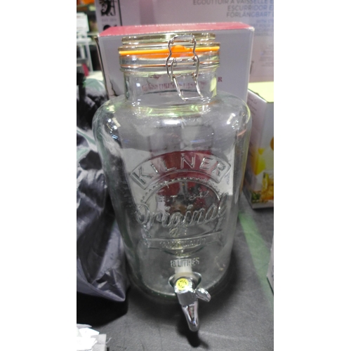 3015 - Kilner Drink Dispenser 8L (311-374)    * This lot is subject to vat