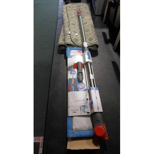 3022 - Nordic Stream Cleaning Kit and Multy Floor Runner (311-388,396)    * This lot is subject to vat