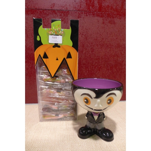 3103 - Halloween Tower 1.5Kg     (311-246)    * This lot is subject to vat