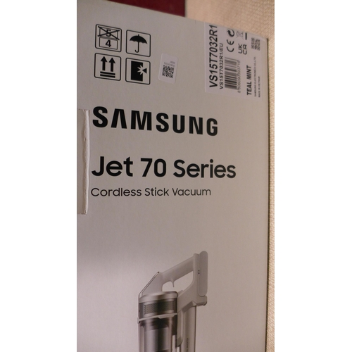 3112 - Samsung Jet Pet Stick Vacuum cleaner with battery and charger, Original RRP £299.99 + vat (311-437) ... 