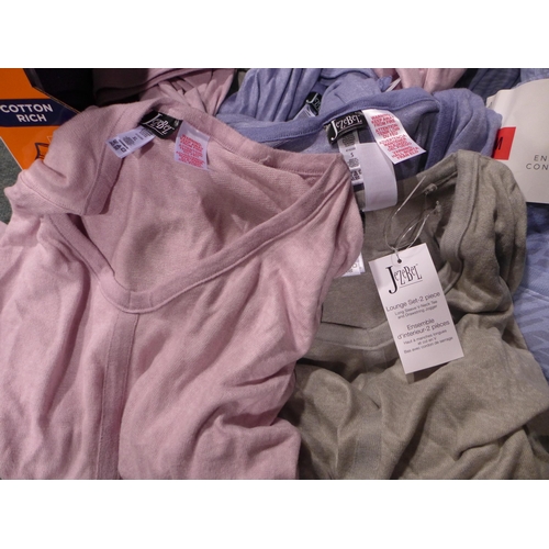 3128 - Assorted women's loose loungewear, various sizes and colours * this lot is subject to VAT