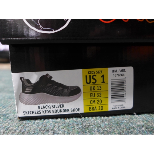 3139 - Pair of kid's black and silver Skechers trainers - size 13 * This lot is subject to VAT