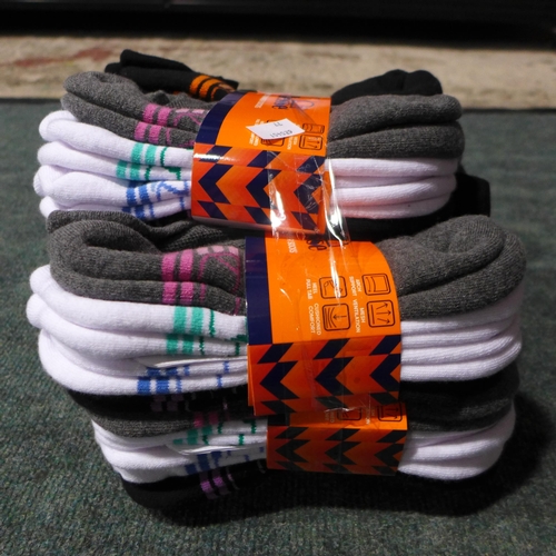 3172 - Five packs of eight women's Ellesse trainer socks - UK size 4-8 - mixed colours (40 pairs in total) ... 