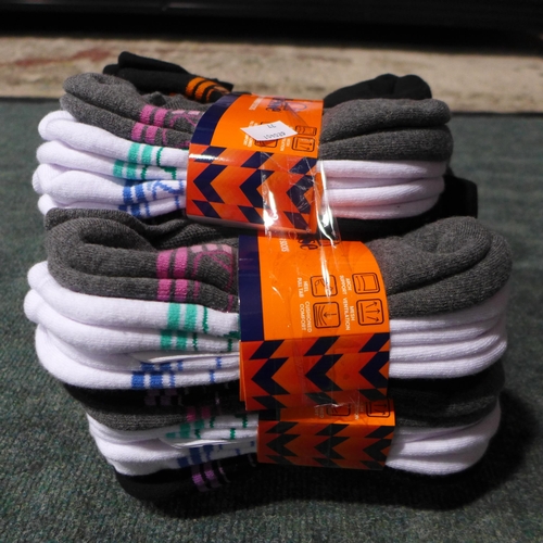 3174 - Five packs of eight women's Ellesse trainer socks - UK size 4-8 - mixed colours (40 pairs in total) ... 