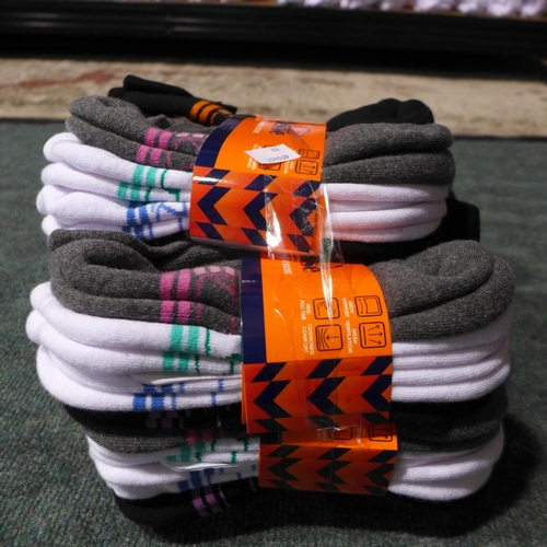 3194 - Five packs of eight women's Ellesse trainer socks - UK size 4-8 - mixed colours (40 pairs in total) ... 