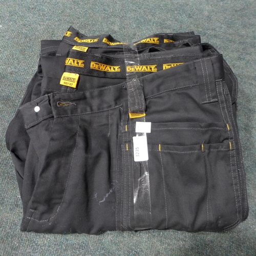 3235 - Two pairs of men's Dewalt work trousers, mixed sizes- 38x32 and 40x32 *This lot is subject to VAT