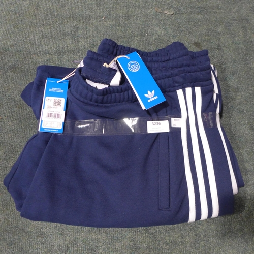 3236 - Two pairs of men's Adidas shorts, sizes XL & XXL *This lot is subject to VAT