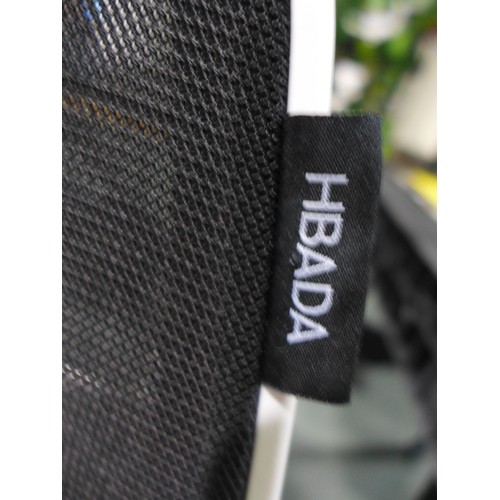 3037 - Hbada black & white mesh-back office chair on wheels