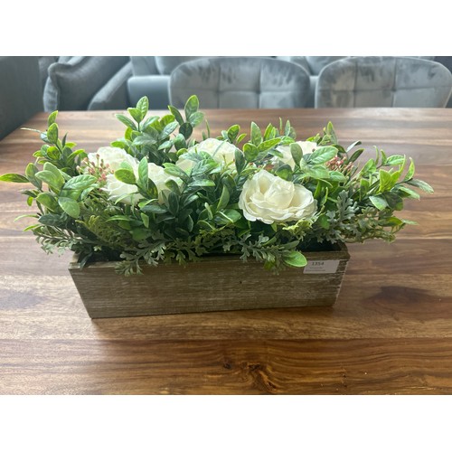 1354 - A display of white roses and leaves in a rustic wooden box - W 42cms (63087505)