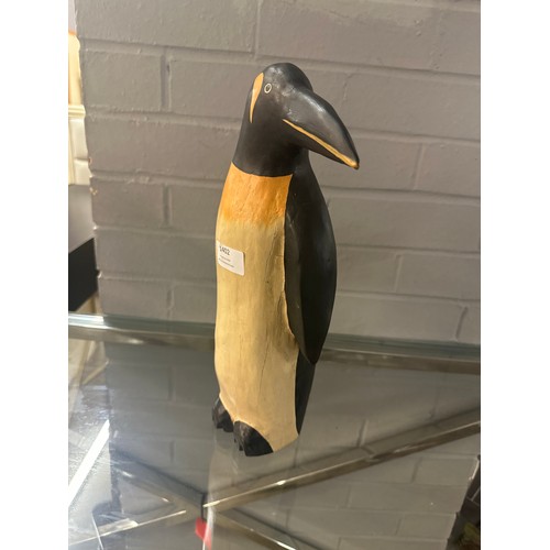 1402 - An ornamental wooden penguin, H 35cms (COLL1311)