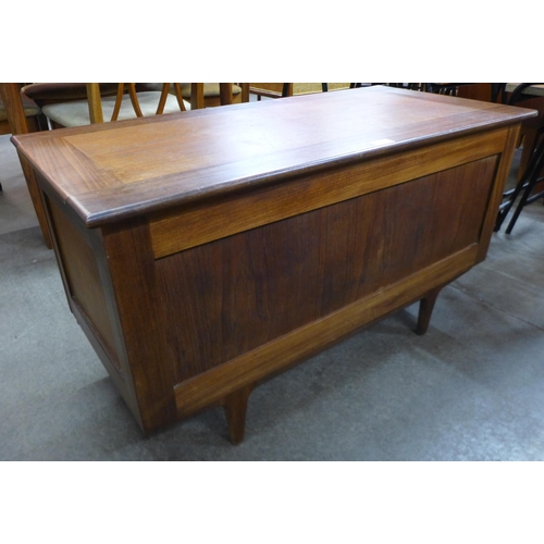 Teak blanket store box