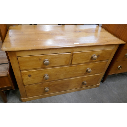 264 - A Victorian pine chest of drawers