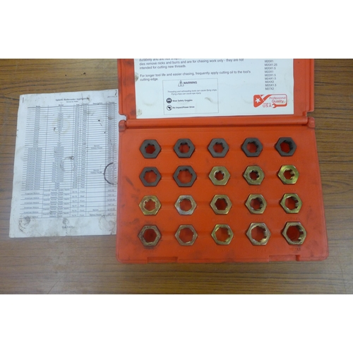 2314 - A Sanp On 20 piece Master Spindle rethread kit - RD20 *This lot is subject to VAT