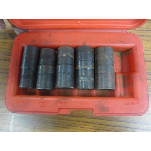 2335 - A Blue-Point LSR1500 5 piece double duty flip socket set  *This lot is subject to VAT