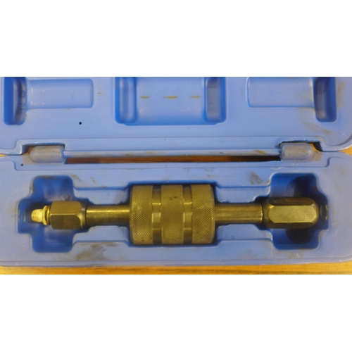 2338 - A Blue-Point diesel injector extractor puller common rail tool *This lot is subject to VAT