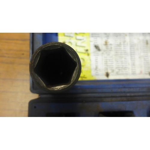 2344 - A Tool Point 5 piece hub nut socket set  *This lot is subject to VAT