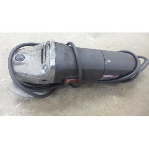 2346 - A Sealey SG101 angle grinder, Bosch 1347 angle grinder, Sealey SG100 angle grinder and a Wickes PD17... 