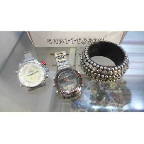 2084F - Costume jewellery and watches