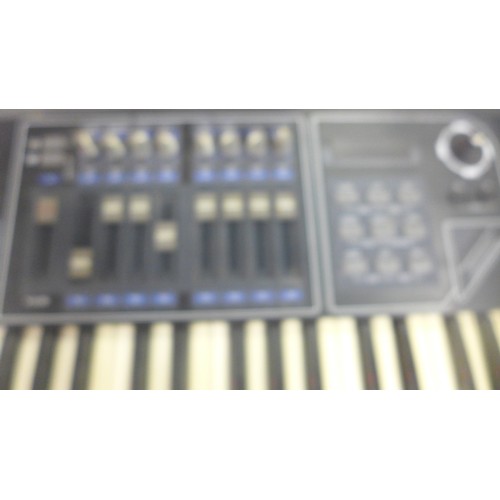 2107A - CME keyboard UFS with built in mixer