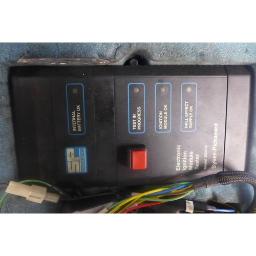 2076 - A Sykes-Pickavant diagnostics electronic ignition module tester - model 300670 *This lot is subject ... 