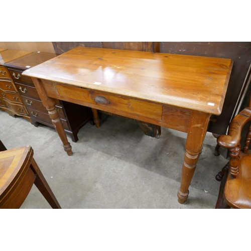 140 - A Victorian pine single drawer kitchen serving table