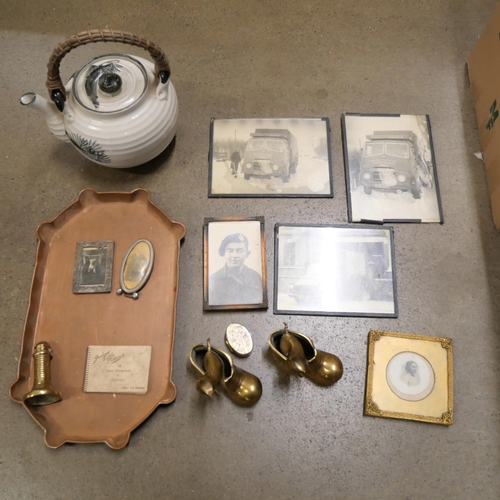 1059 - An oriental teapot, a copper tray, brass items and a collection of frames **PLEASE NOTE THIS LOT IS ... 