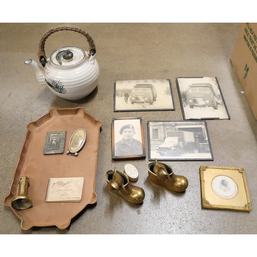 1059 - An oriental teapot, a copper tray, brass items and a collection of frames **PLEASE NOTE THIS LOT IS ... 